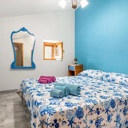 La Casa Dei Nonni In Carloforte! * Carloforte (Isola di San Pietro)